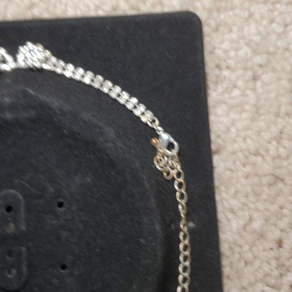 Floral Rhinestone Statement Necklace - Picture 4 of 5